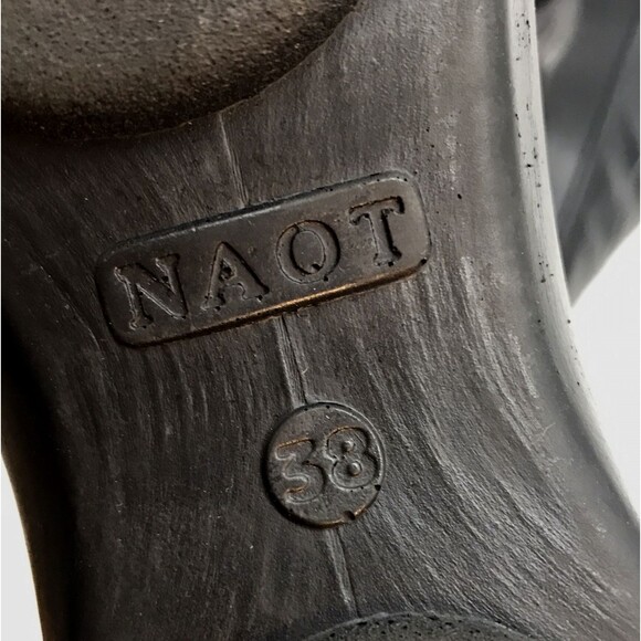 Naot Black Leather Clogs Women's 7 Embroidered Floral Slip On Mules Comfort Shoe - Picture 11 of 12